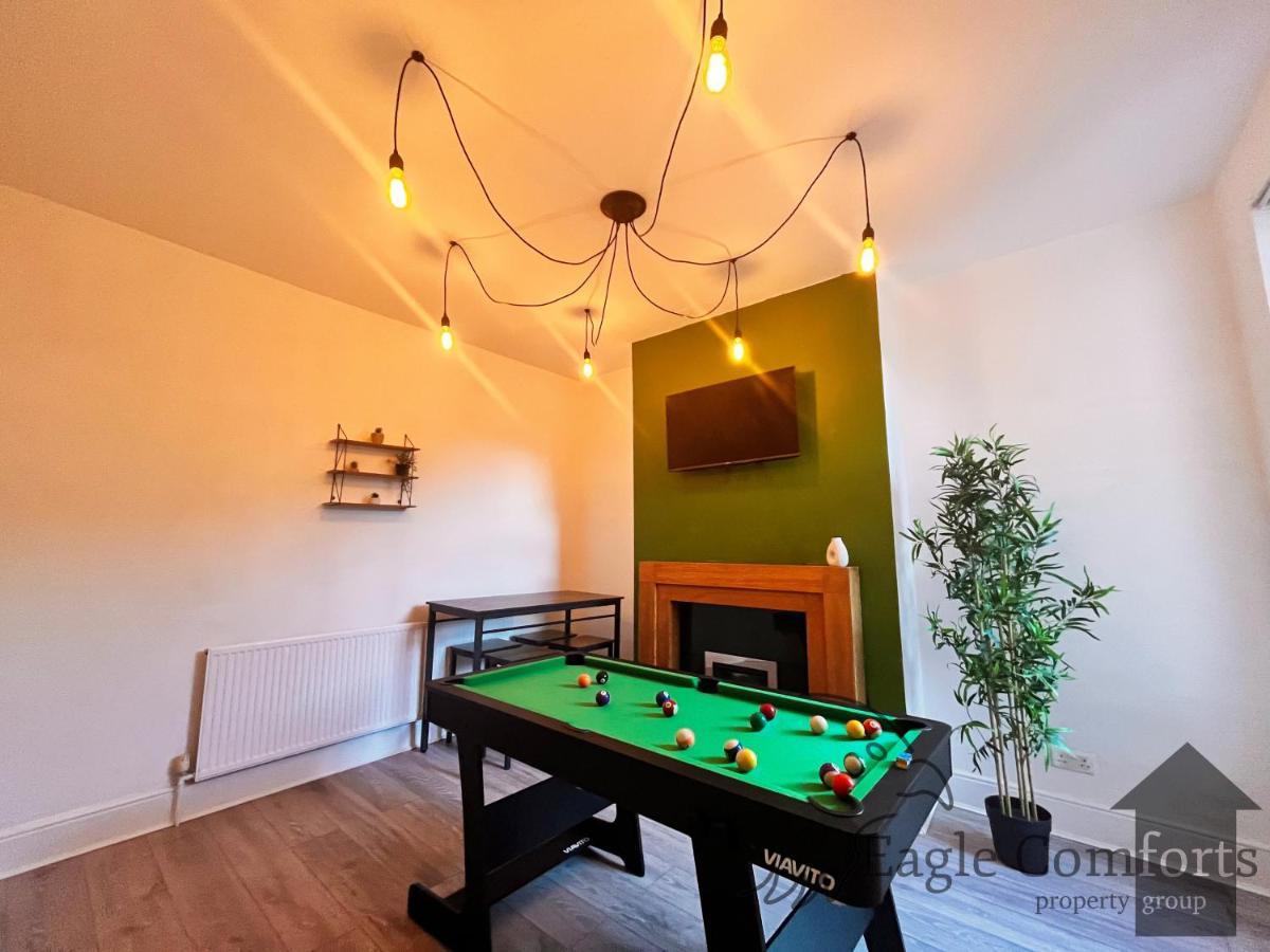 Scott House- 5 Bedrooms- Pool Table 谢菲尔德 外观 照片
